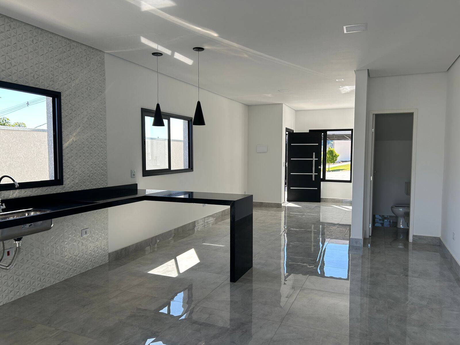 #679 - Casa para Venda em Santana de Parnaíba - SP