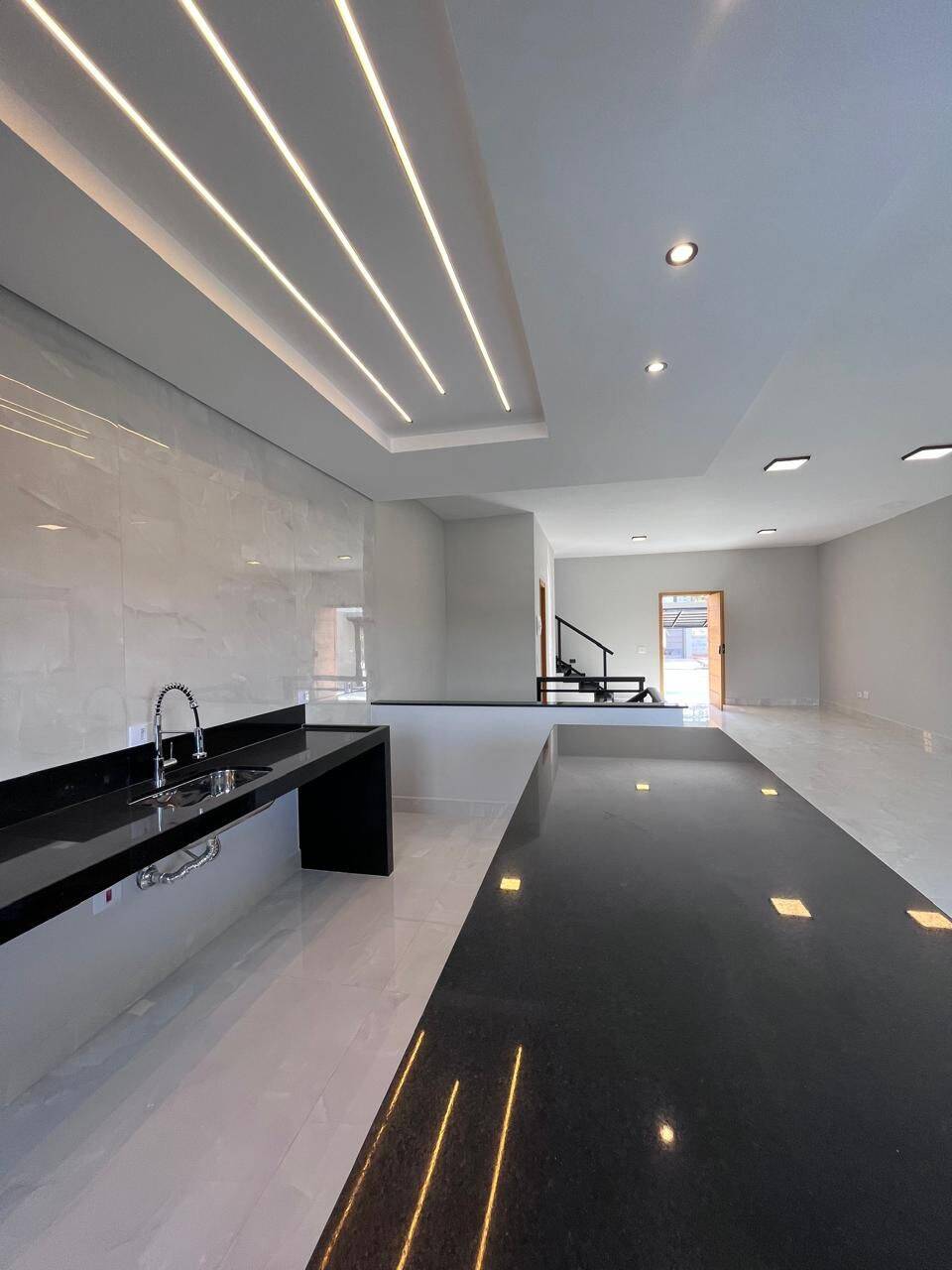 #718 - Sobrado para Venda em Cajamar - SP