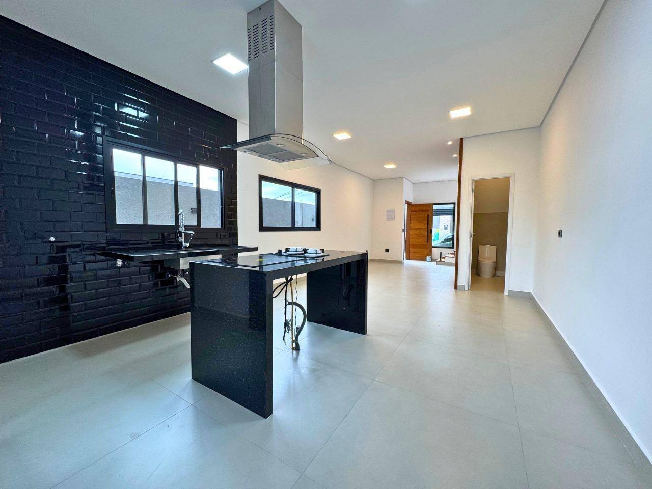 #755 - Sobrado para Venda em Santana de Parnaíba - SP