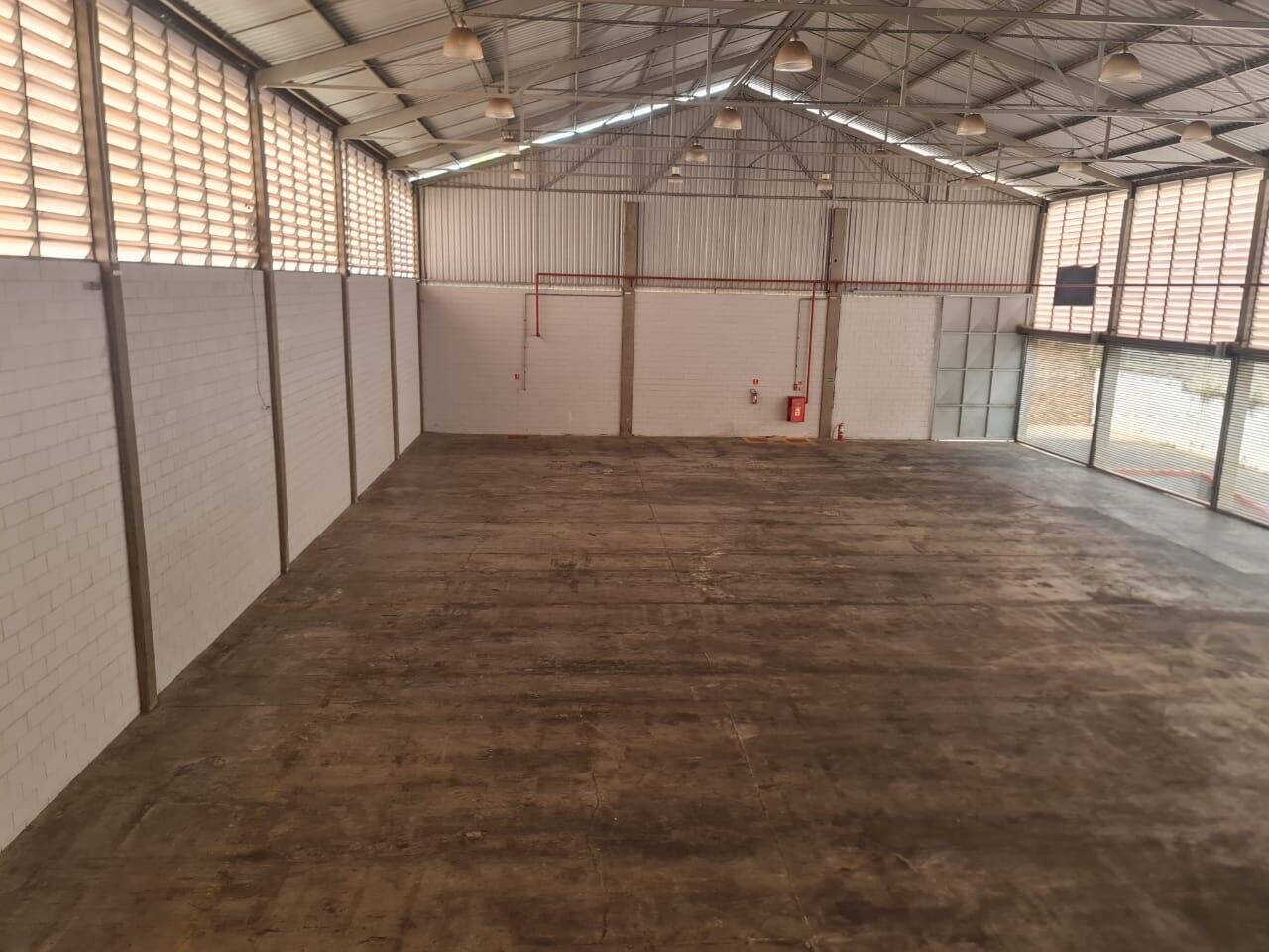 #882 - Galpão para Locação em Santana de Parnaíba - SP