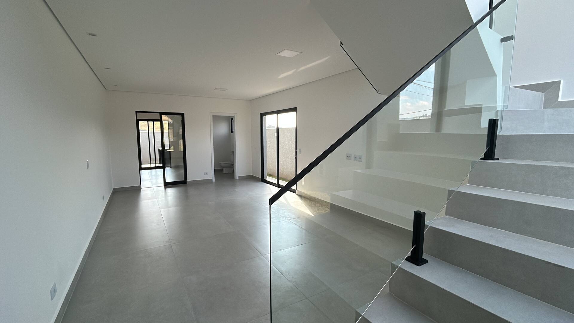 #904 - Casa para Venda em Santana de Parnaíba - SP