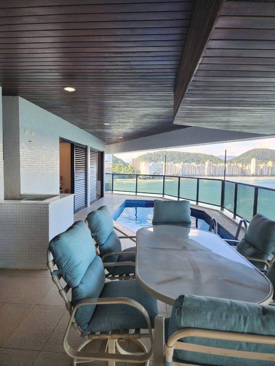 #973 - Apartamento para Locação em Guarujá - SP