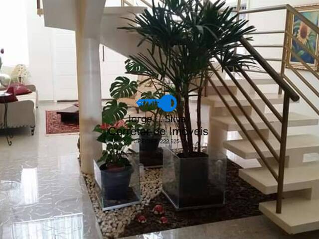 Sobrado para Venda em Cajamar - 3
