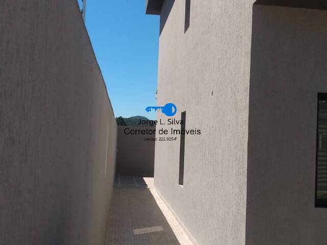 Casa para Venda em Cajamar - 3