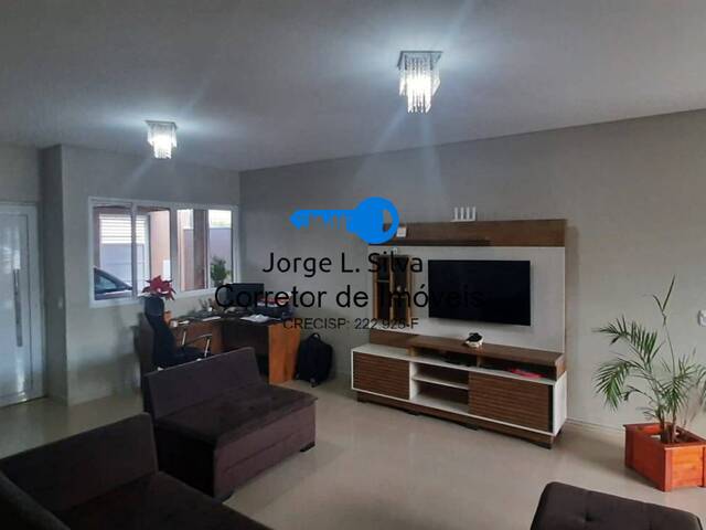 Casa para Venda em Cajamar - 5