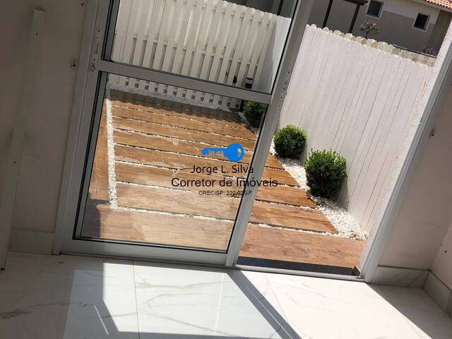 Casa para Venda em Santana de Parnaíba - 3