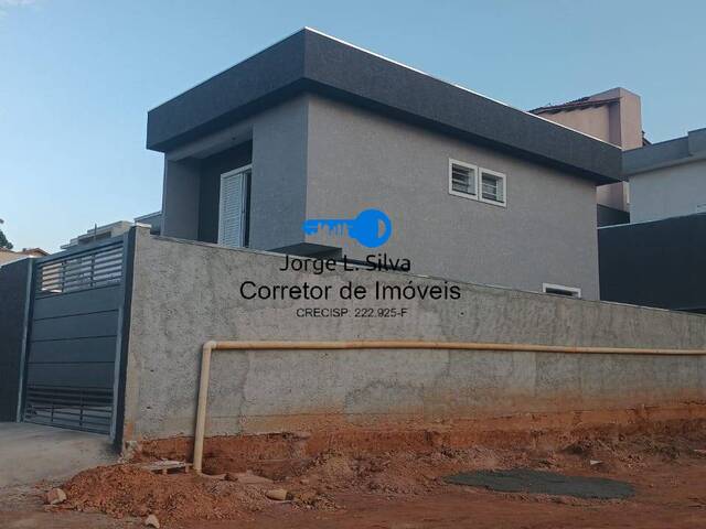 Sobrado para Venda em Cajamar - 2