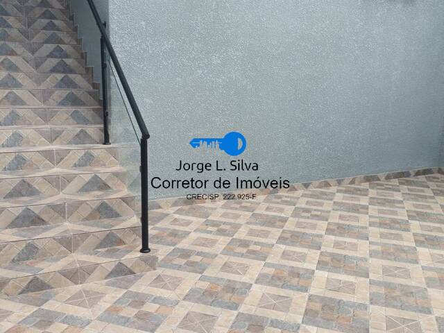 Sobrado para Venda em Cajamar - 3