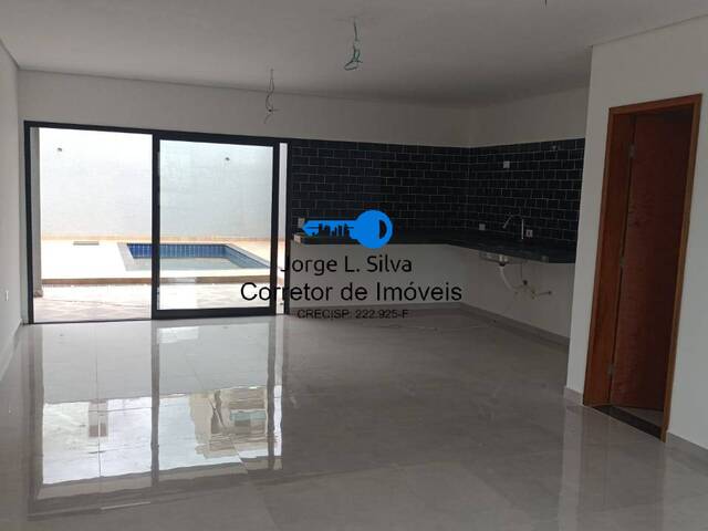 Sobrado para Venda em Cajamar - 5