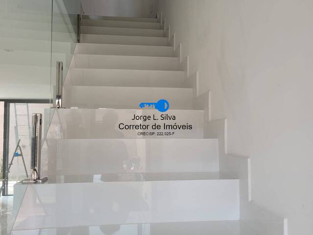 Sobrado para Venda em Cajamar - 2