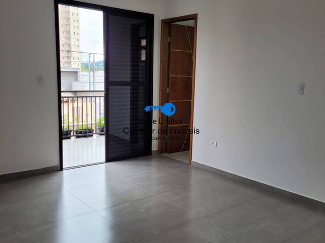 Sobrado para Venda em Cajamar - 4