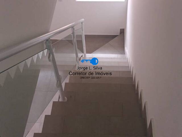 Sobrado para Venda em Cajamar - 2