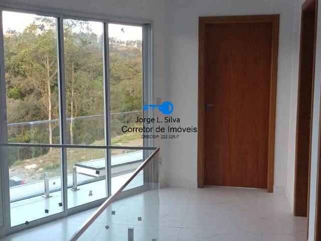 Sobrado para Venda em Cajamar - 4