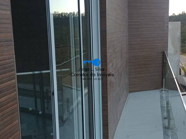 Sobrado para Venda em Cajamar - 5