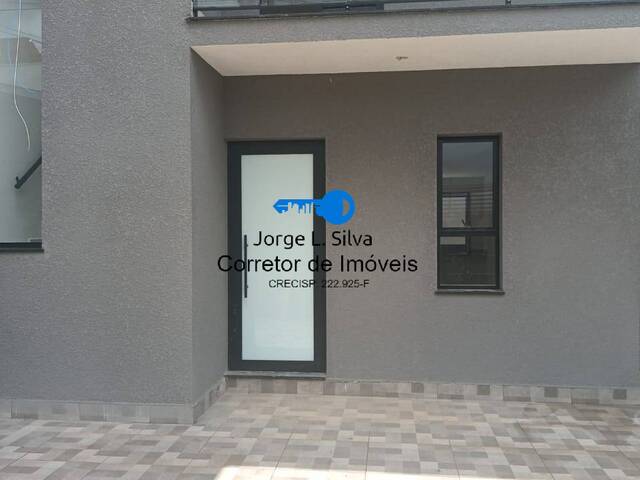 Sobrado para Venda em Cajamar - 3