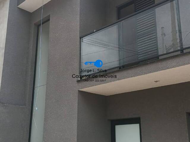 Sobrado para Venda em Cajamar - 4