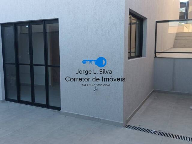 Sobrado para Venda em Cajamar - 3