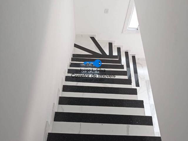 Sobrado para Venda em Cajamar - 2