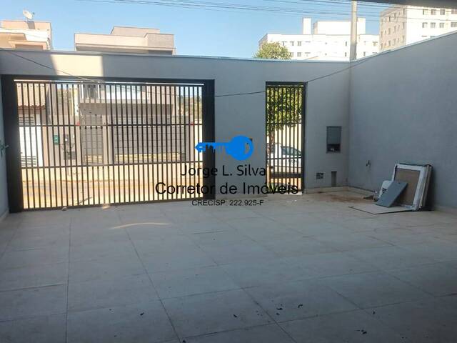 Sobrado para Venda em Cajamar - 3