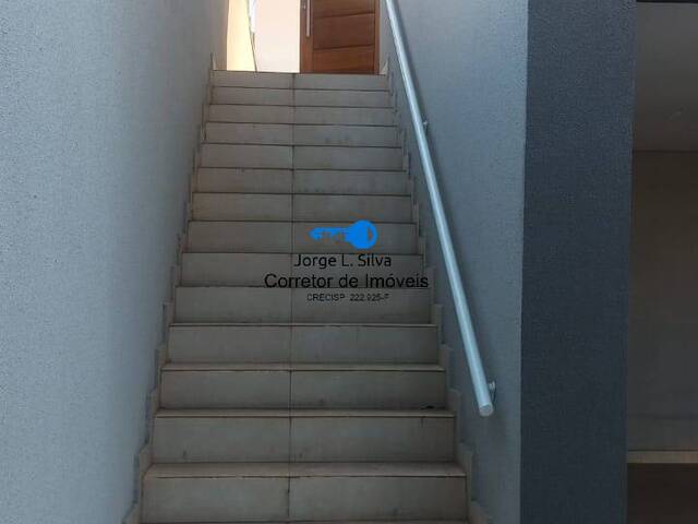 Sobrado para Venda em Cajamar - 4