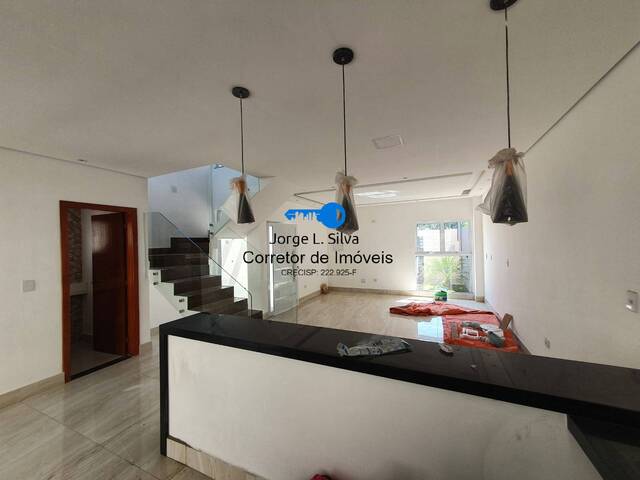 Sobrado para Venda em Cajamar - 5