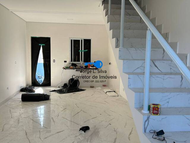 Sobrado para Locação em Cajamar - 3