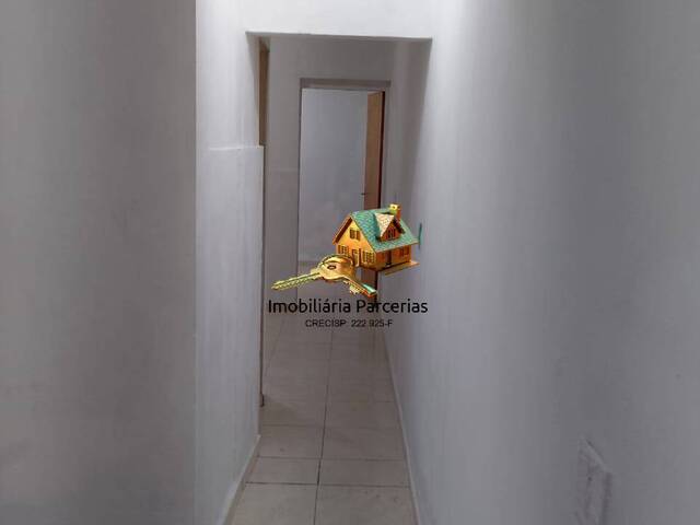 Sobrado para Venda em Santana de Parnaíba - 4