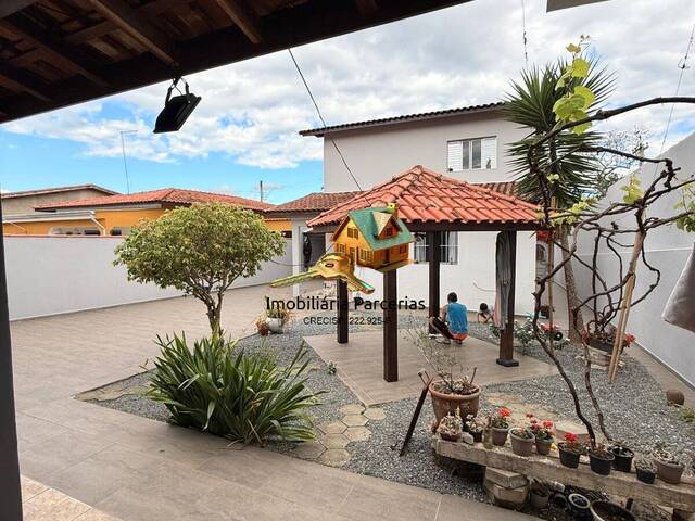 #945 - Sobrado para Venda em Lavrinhas - SP
