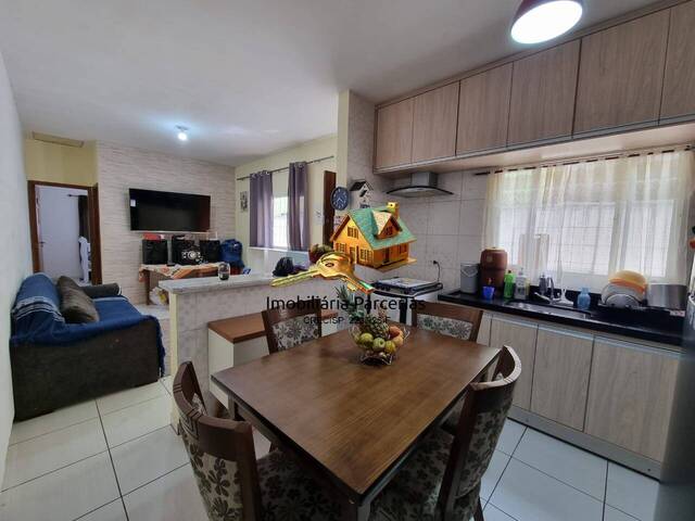 Casa para Venda em Santana de Parnaíba - 3