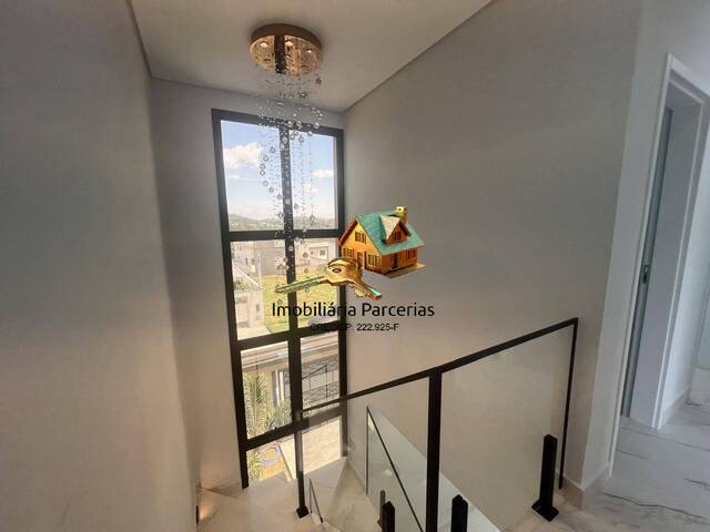 Casa para Venda em Santana de Parnaíba - 4