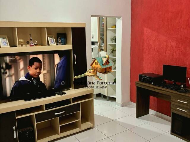 Casa para Venda em Santana de Parnaíba - 3