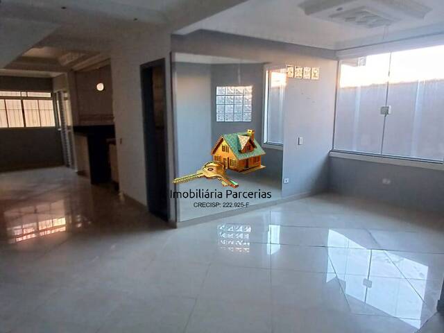 Sobrado para Venda em Cajamar - 4