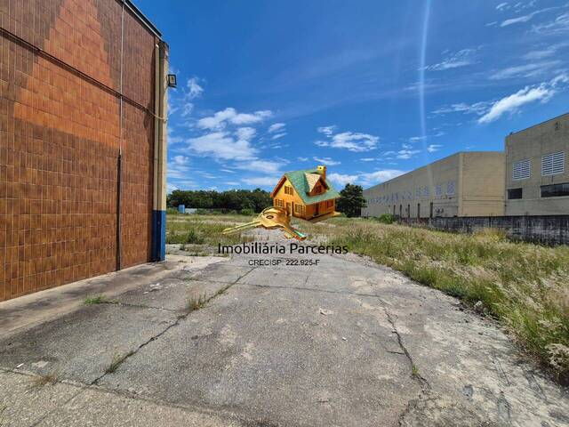 Sala para Venda em Santana de Parnaíba - 2