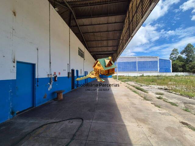 Sala para Venda em Santana de Parnaíba - 5