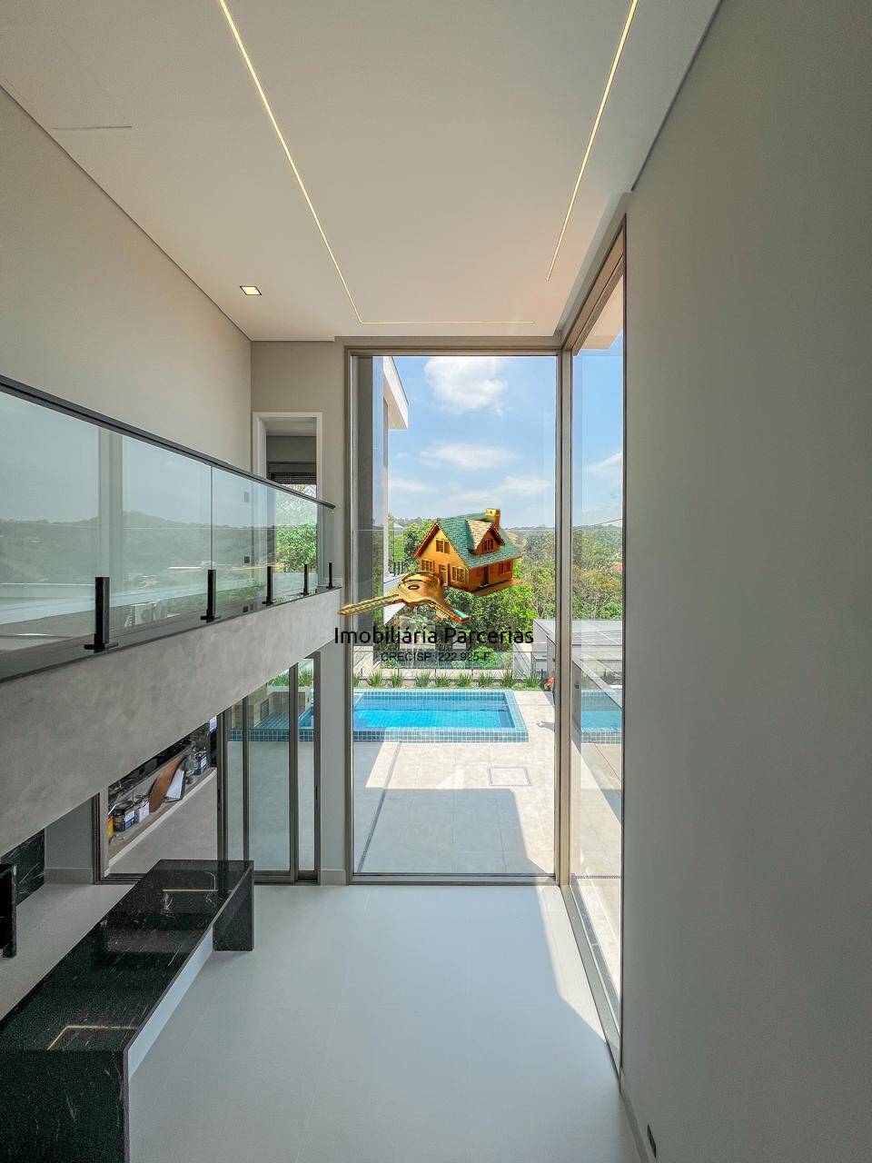 Sobrado de Alto Padrão New Ville 265m2 3 Suítes com Closet - Piscina !