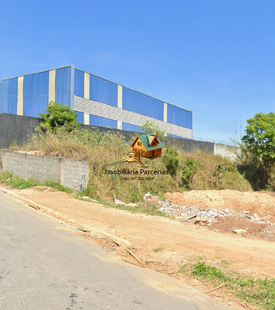Terreno plano com 1.100m2 para construção de Galpão na Chácara do Solar 2