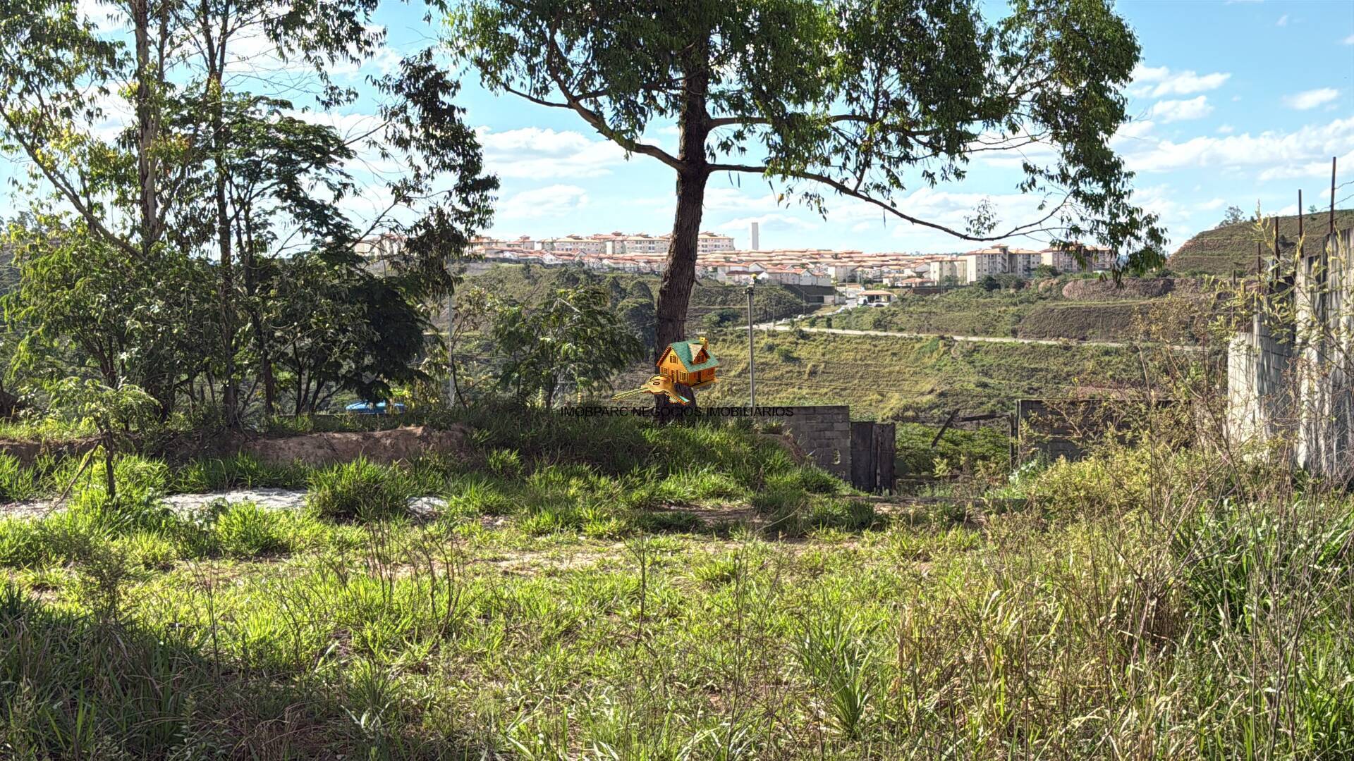 Terreno com 655m2 16,75m de frente X 40m de comprimento Santana de Parnaiba
