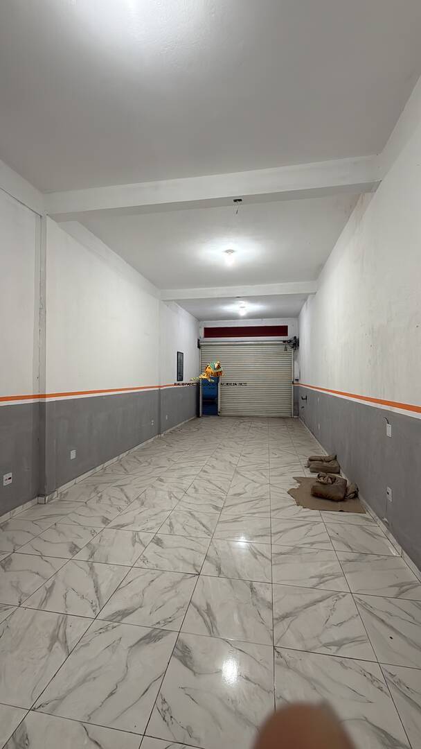 Salão Comercial de 56m2 Porta de aço automática no Bairro do 120 Santana !